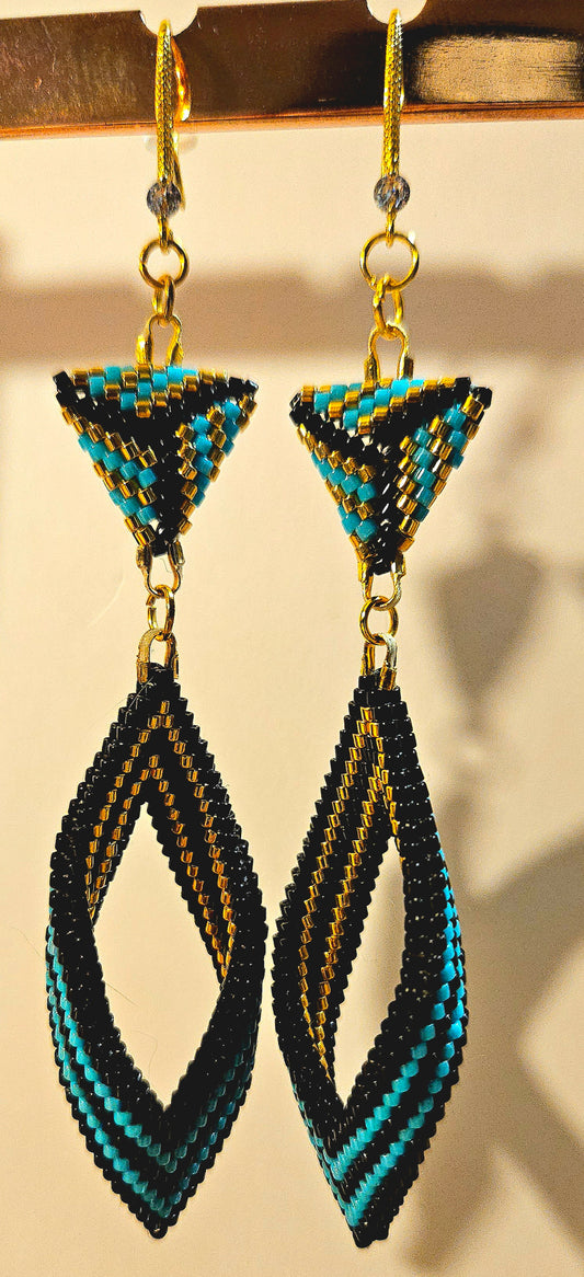 Triangle leaf earrings